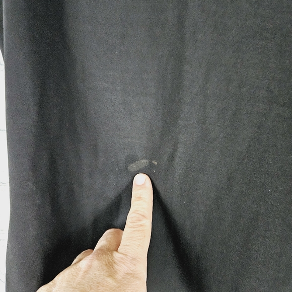 LANA LEE | cowl neck stretch sleeveless blouse - Picture 3 of 7